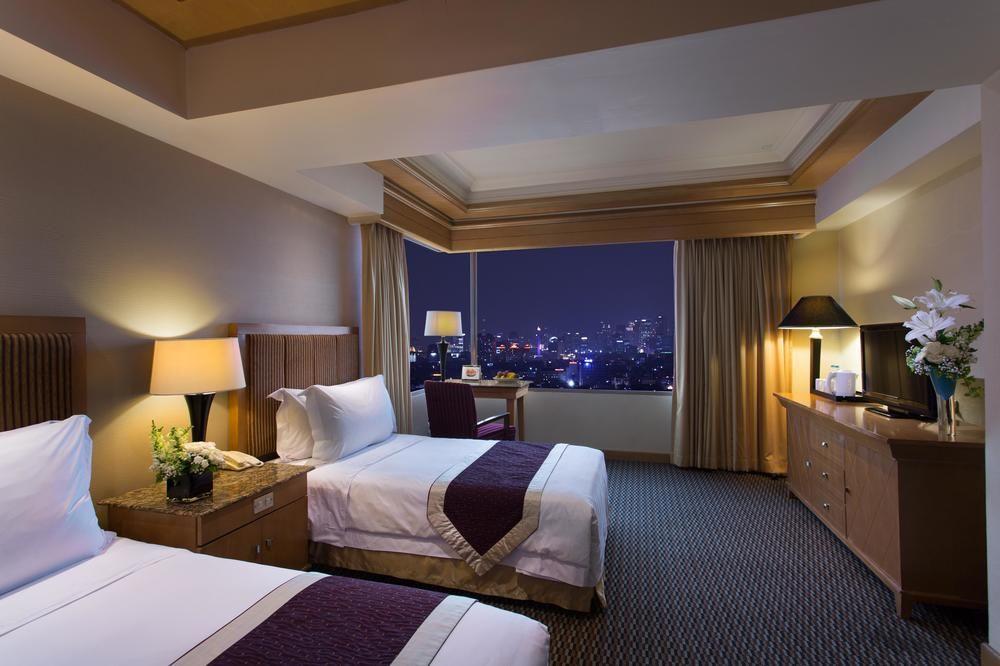 Le Grandeur Mangga Dua Hotel Jakarta Exterior photo