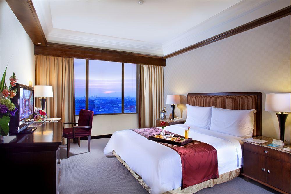 Le Grandeur Mangga Dua Hotel Jakarta Exterior photo