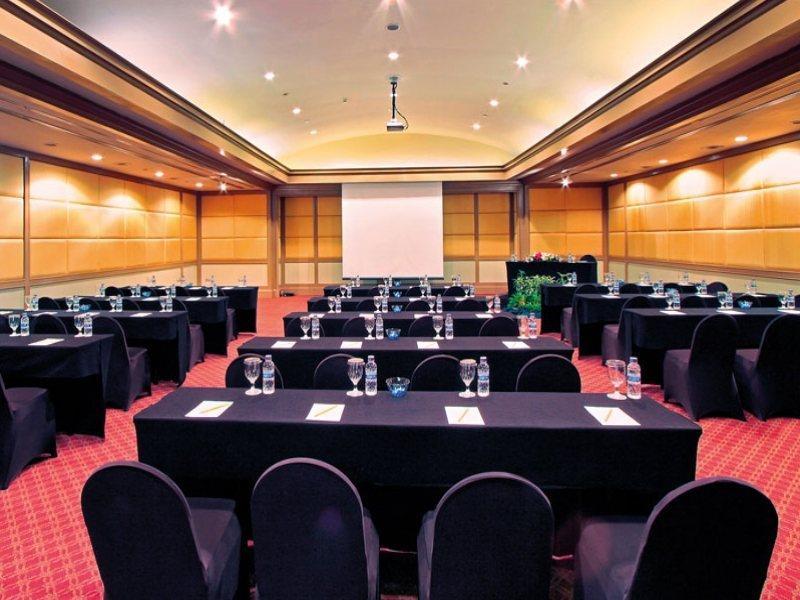 Le Grandeur Mangga Dua Hotel Jakarta Exterior photo