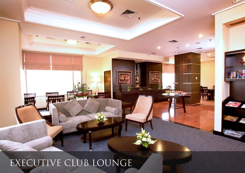 Le Grandeur Mangga Dua Hotel Jakarta Exterior photo