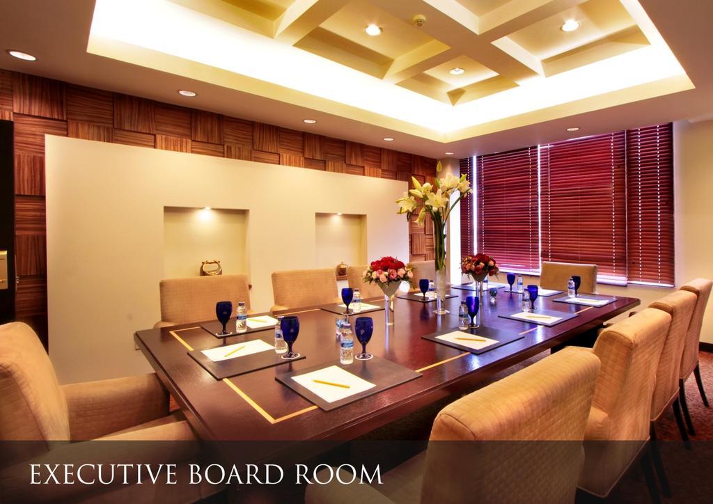 Le Grandeur Mangga Dua Hotel Jakarta Exterior photo